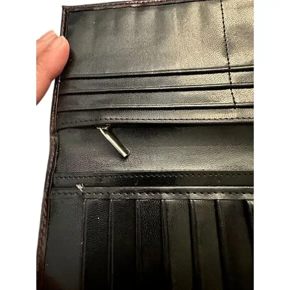 Beijo Shiny Purple Patent Leather Magnetic Fold Wallet Women’s - Picture 5 of 11